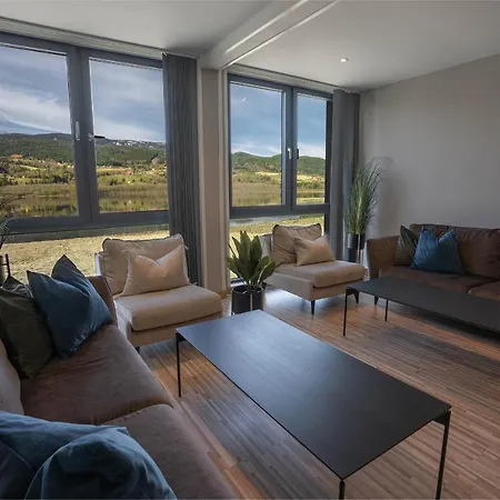 Modern In Pilot Pier, Sk * Notodden